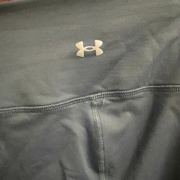 Under Armour Size Medium Gray Pocket Leggings Athletic Athleisure Running gym - Picture 3 of 4